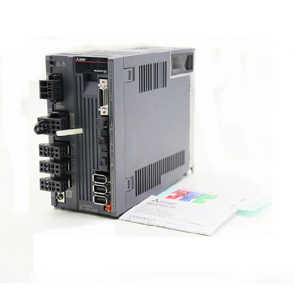 Mitsubishi MR-J4W3-444B Servo Amplifier