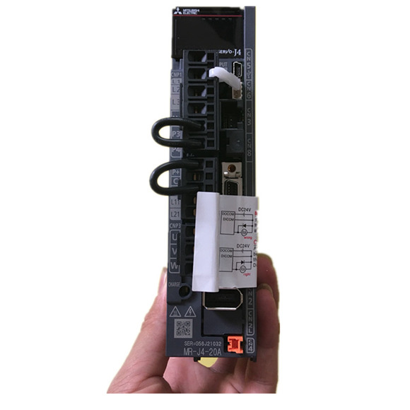 Mitsubishi MR-J4-20A Servo Amplifier